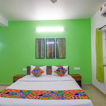 Fabescape Sk Studios With Pool & Gym, Arpora Old Goa Ngoại thất bức ảnh