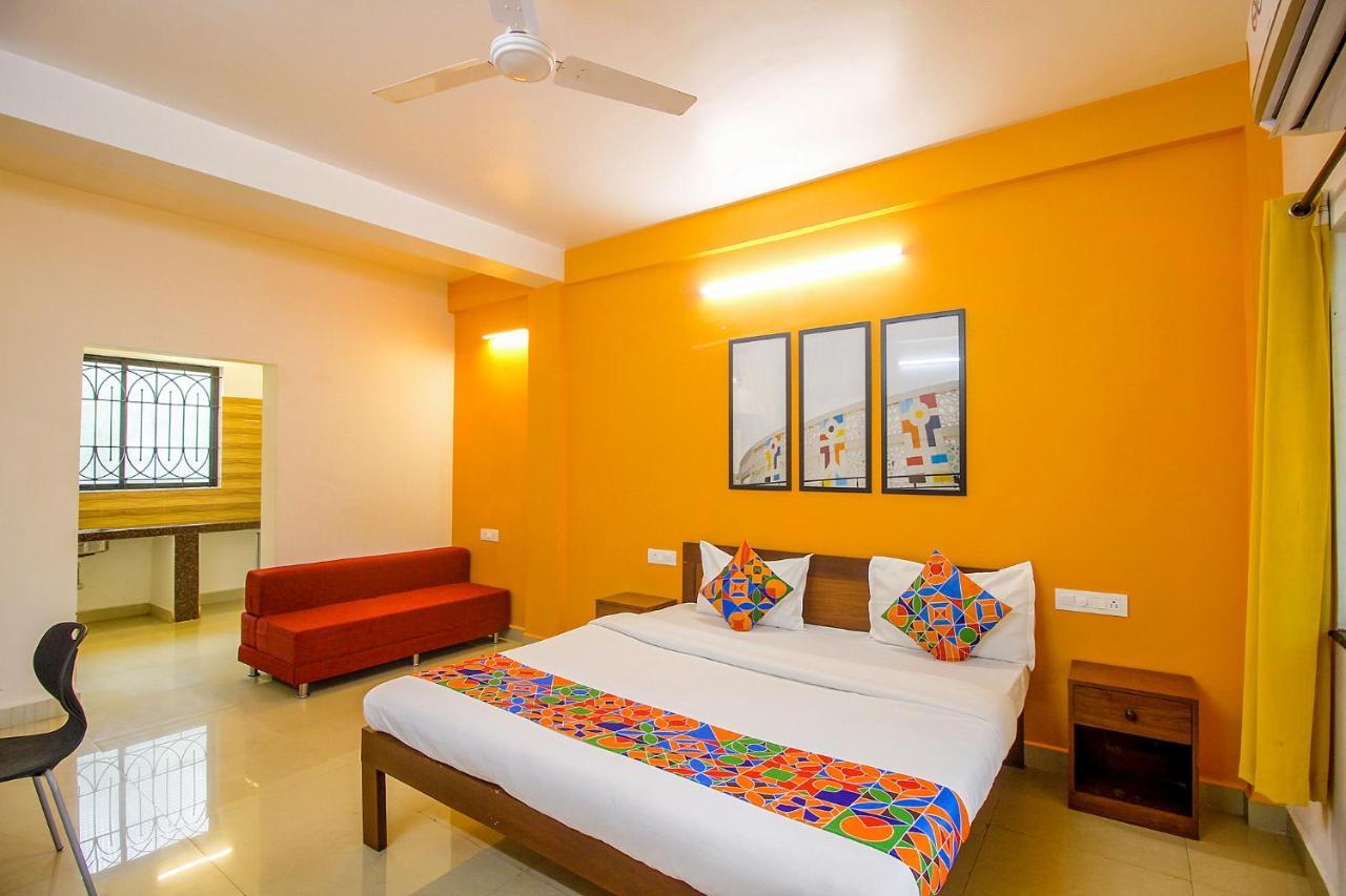 Fabescape Sk Studios With Pool & Gym, Arpora Old Goa Ngoại thất bức ảnh