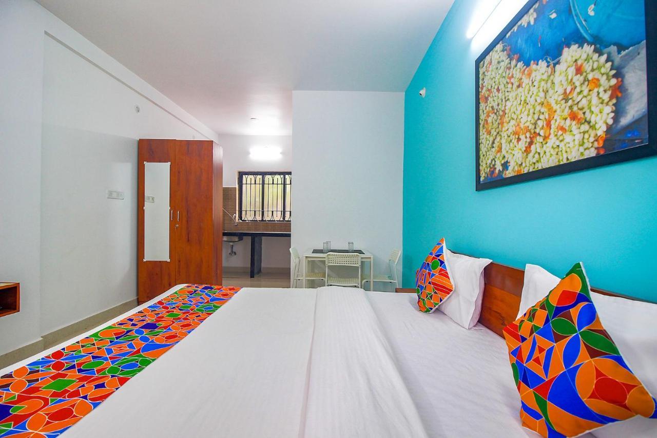 Fabescape Sk Studios With Pool & Gym, Arpora Old Goa Ngoại thất bức ảnh